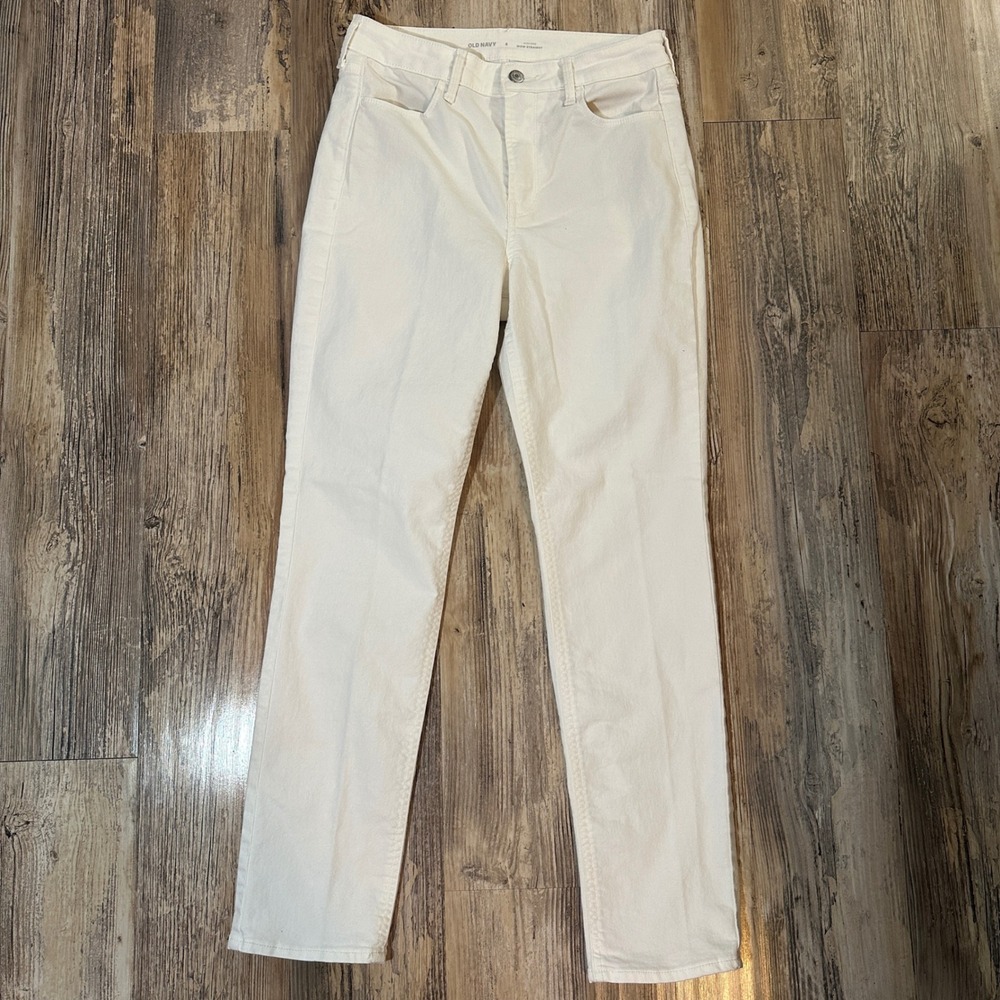 Old Navy Wow Straight High Rise Jeans White Denim Size 8 Solid Cotton Blend